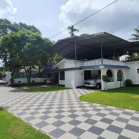 Garden Park Villa Tiruvalla Exterior foto